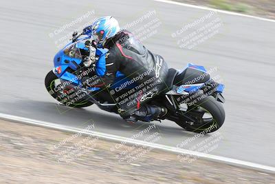 media/Mar-05-2023-TrackXperience (Sun) [[a95d40e56a]]/Group 3/session 2 turn 4/